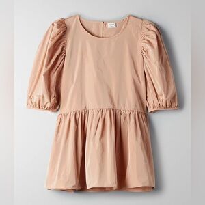 Aritzia Wilfred puff sleeve peplum short sleeve blouse in peachy nude S